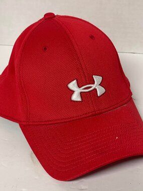 Under Armour Red Adjustable Baseball Hat Lightweight Embroidered Cap Size Large